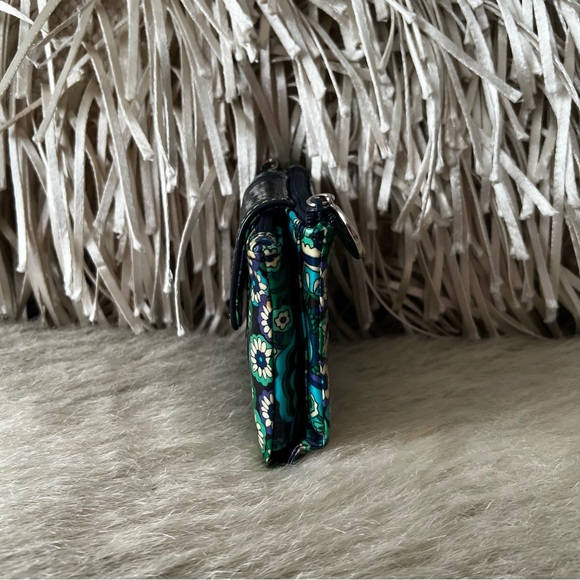 Vera Bradley Blue Rhapsody Frill 2009 Snap Double Sided Wallet Black Blue Green - Picture 5 of 12